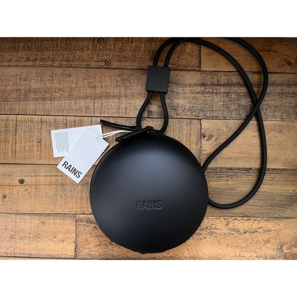 RAINS Spin Round Waterproof Crossbody Bag in Black NWT